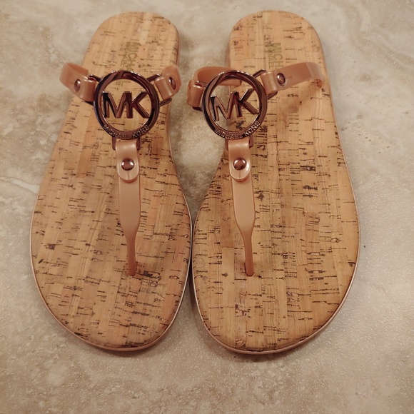 Michael Kors Shoes - 🔥NWOT🔥 Michael Kors Sandal